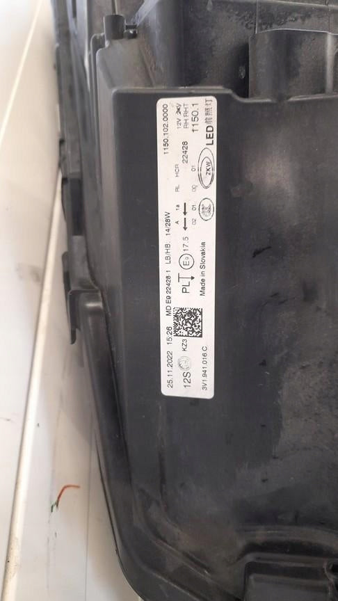 Frontscheinwerfer Skoda Superb III 3V1941016C Full LED Rechts Headlight