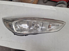Laden Sie das Bild in den Galerie-Viewer, Frontscheinwerfer Ford Focus F1EB13W029AFB Rechts Scheinwerfer Headlight SCH4296606210vv
