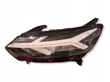 Laden Sie das Bild in den Galerie-Viewer, Frontscheinwerfer Dacia Sandero III 260602561R Links Scheinwerfer Headlight SCH5864884437pb