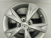 Laden Sie das Bild in den Galerie-Viewer, 1x Alufelge 17 Zoll 6.5" 5x114.3 45ET Glanz Silber PW457-10001 Toyota C-Hr Chr FEL9014038732rn