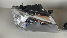 Laden Sie das Bild in den Galerie-Viewer, Frontscheinwerfer BMW X3 F25 7217293 7217294 Xenon Ein Satz Headlight