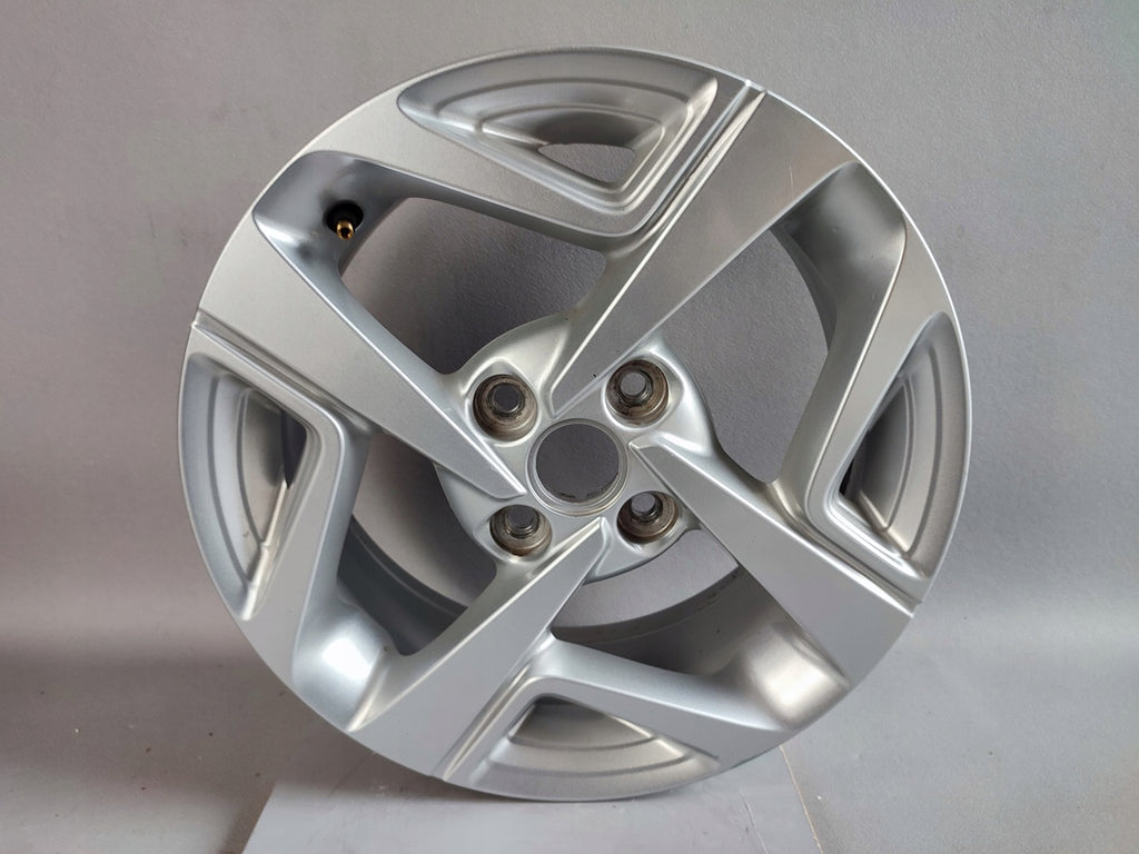 1x Alufelge 15 Zoll 6.0" 4x100 48ET Glanz Silber 52910K7100 Hyundai I10 III I20