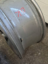 Load image into Gallery viewer, 1x Alufelge 17 Zoll 7.0" 5x108 46ET Glanz Silber 9671401677 Peugeot 508 FEL1754603628wx