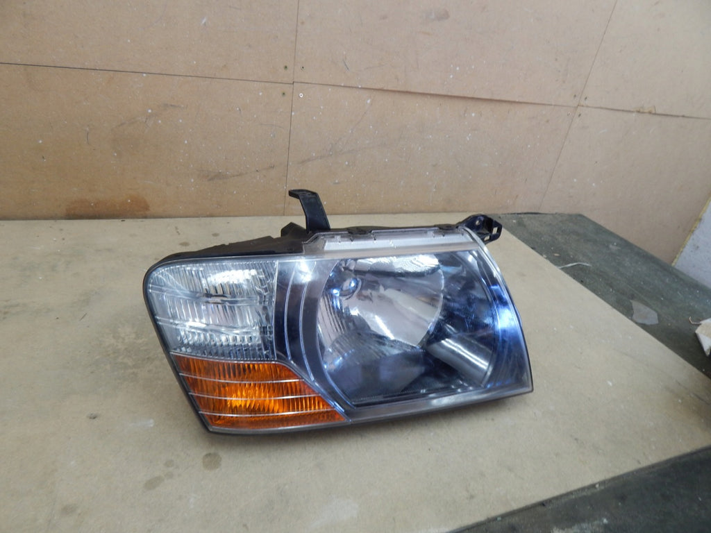 Frontscheinwerfer Mitsubishi Pajero III Rechts Scheinwerfer Headlight SCH3164335447wd