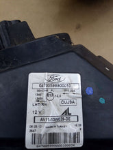 Laden Sie das Bild in den Galerie-Viewer, Frontscheinwerfer Ford B-Max AV1113W029DE AV1113W030DE Ein Satz Headlight SCH5198355595fw