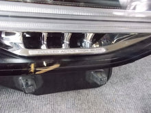 Load image into Gallery viewer, Frontscheinwerfer Volvo V90 31655138AED8 31655140 LED Rechts oder Links SCH2017748636dn