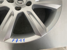 Laden Sie das Bild in den Galerie-Viewer, 1x Alufelge 17 Zoll 8.0" 5x108 42ET Glanz Silber 31362838 Volvo S90 V90 FEL5837794900oc