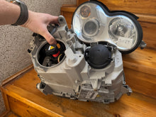 Load image into Gallery viewer, Frontscheinwerfer Mercedes-Benz W204 Ein Satz Scheinwerfer Headlight SCH3551893077om