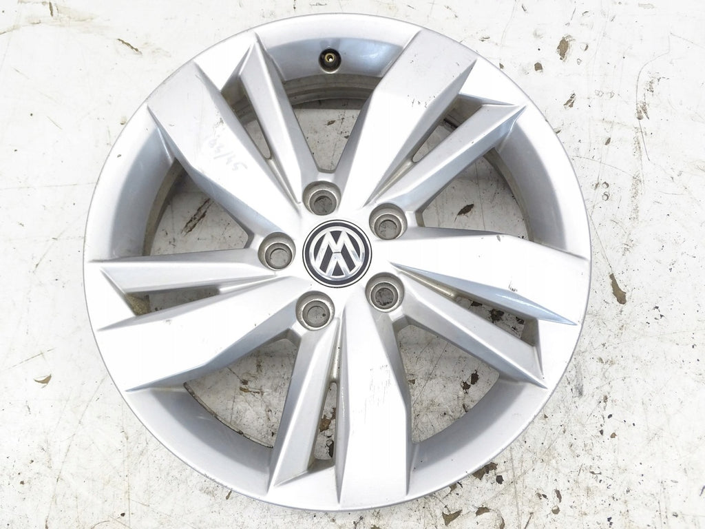 1x Alufelge 15 Zoll 5.5" 5x100 40ET Glanz Silber 2G0601025 VW Polo Rim Wheel