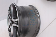 Laden Sie das Bild in den Galerie-Viewer, 1x Alufelge 18 Zoll 9.5&quot; 5x112 43,5ET Glanz A222401200 Mercedes-Benz Rim Wheel