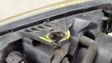 Laden Sie das Bild in den Galerie-Viewer, Frontscheinwerfer Mazda 3 I 85122000 Rechts Scheinwerfer Headlight SCH7076858751zv