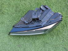 Laden Sie das Bild in den Galerie-Viewer, Frontscheinwerfer Audi Q2 81A941011 LED Links Scheinwerfer Headlight SCH4339687088is
