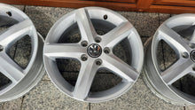 Laden Sie das Bild in den Galerie-Viewer, 4x Alufelge 16 Zoll 6.5" 5x112 42ET 3AA071496A VW Passat Sharan Touran Golf I FEL3767233229ix