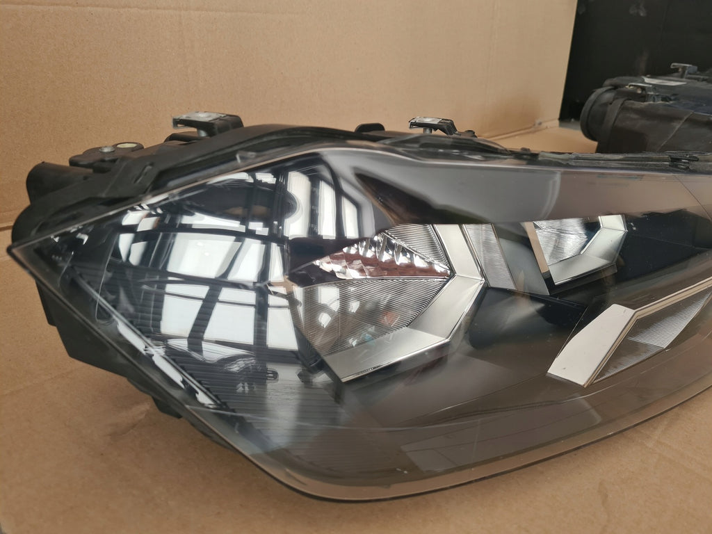 Frontscheinwerfer VW Polo 2G1941006 2G1941005 90099317 90099316 Rechts Headlight