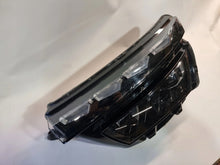Laden Sie das Bild in den Galerie-Viewer, Frontscheinwerfer Skoda Kamiq 658941015B Links Scheinwerfer Headlight SCH9223642025hr