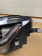 Laden Sie das Bild in den Galerie-Viewer, Frontscheinwerfer VW Taigo 2G7941035A Full LED Links Scheinwerfer Headlight SCH9712767262db