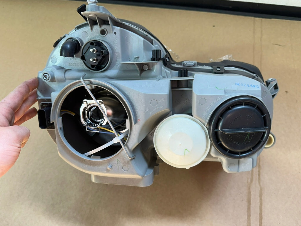 Frontscheinwerfer Mercedes-Benz W210 Xenon Links Scheinwerfer Headlight SCH9502264167xy