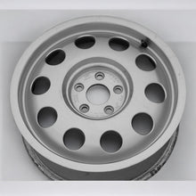 Load image into Gallery viewer, 1x Alufelge 15 Zoll 6.0&quot; 5x100 38ET Glanz Silber 8L0601025E Audi Rim Wheel