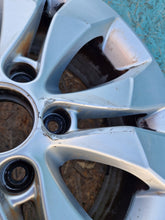 Laden Sie das Bild in den Galerie-Viewer, 1x Alufelge 17 Zoll 6.5&quot; 5x114.3 50ET HL48037 Honda Rim Wheel