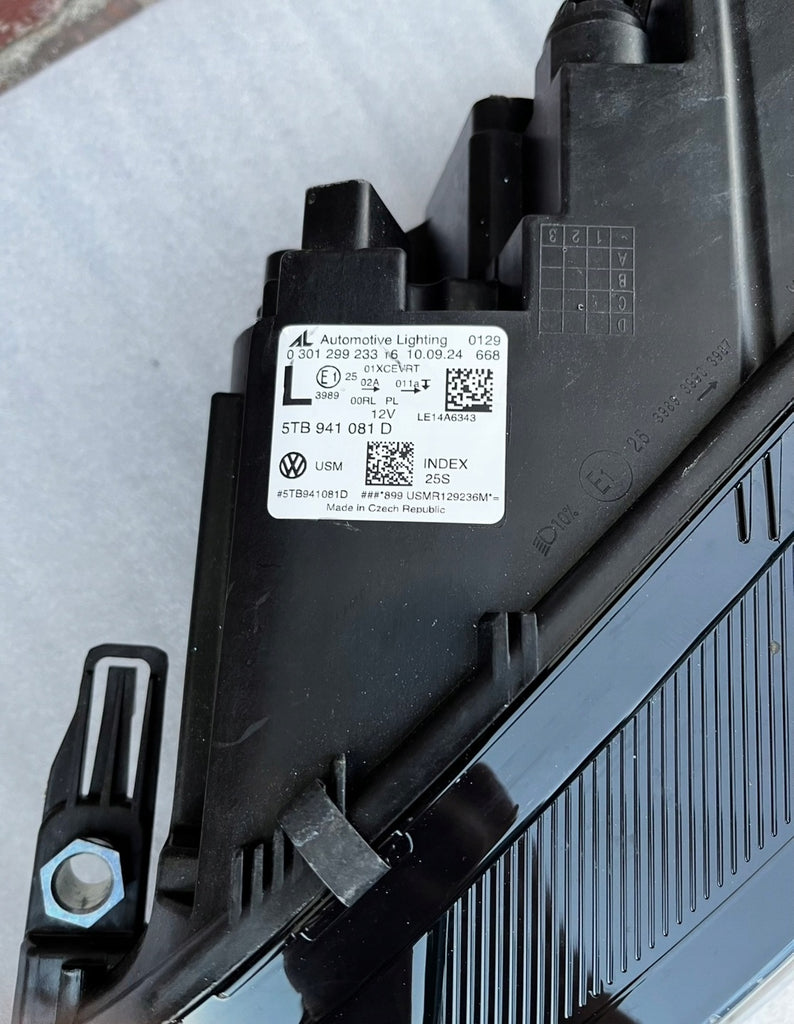 Frontscheinwerfer VW Touran 5TB941082D 5TB941081D LED Rechts oder Links