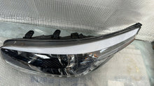 Load image into Gallery viewer, Frontscheinwerfer Kia Ceed 92101-A2220 LED Links Scheinwerfer Headlight