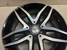 Laden Sie das Bild in den Galerie-Viewer, 1x Alufelge 18 Zoll 5x112 A1564010100 Mercedes-Benz X156 Rim Wheel FEL6383714575sr