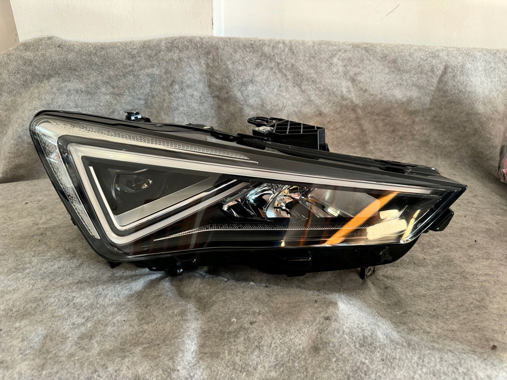 Frontscheinwerfer Seat Leon 5FB941008J Full LED Rechts Scheinwerfer Headlight