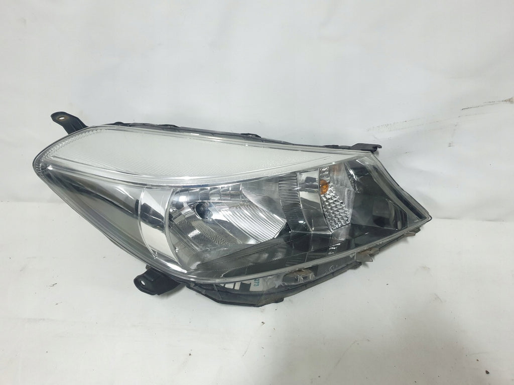 Frontscheinwerfer Toyota Yaris Rechts Scheinwerfer Headlight SCH3348845119nb