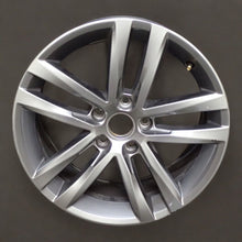 Load image into Gallery viewer, 1x Alufelge 17 Zoll 7.0&quot; 5x112 3G0601025EN VW Passat Rim Wheel