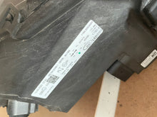 Load image into Gallery viewer, Frontscheinwerfer Skoda Superb III 3V1941015D 3V1941016D Full LED Ein Satz