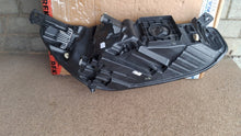 Laden Sie das Bild in den Galerie-Viewer, Frontscheinwerfer Ford Focus Full LED Links Scheinwerfer Headlight SCH4699538986ho