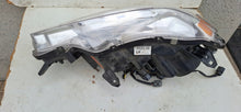 Laden Sie das Bild in den Galerie-Viewer, Frontscheinwerfer Mitsubishi Outlander II 8301C4-12 Xenon Rechts Headlight