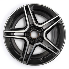 Laden Sie das Bild in den Galerie-Viewer, 1x Alufelge 18 Zoll 7.5&quot; 5x112 44ET A2054019500 Mercedes-Benz Amg Rim Wheel