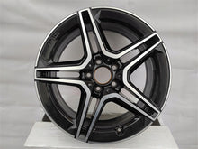 Laden Sie das Bild in den Galerie-Viewer, 1x Alufelge 18 Zoll 7.5&quot; 5x112 44ET A2054019500 Mercedes-Benz Amg Rim Wheel