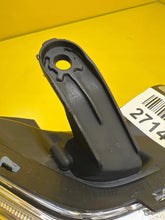 Load image into Gallery viewer, Frontscheinwerfer Toyota Auris 89909424 LED Rechts Scheinwerfer Headlight