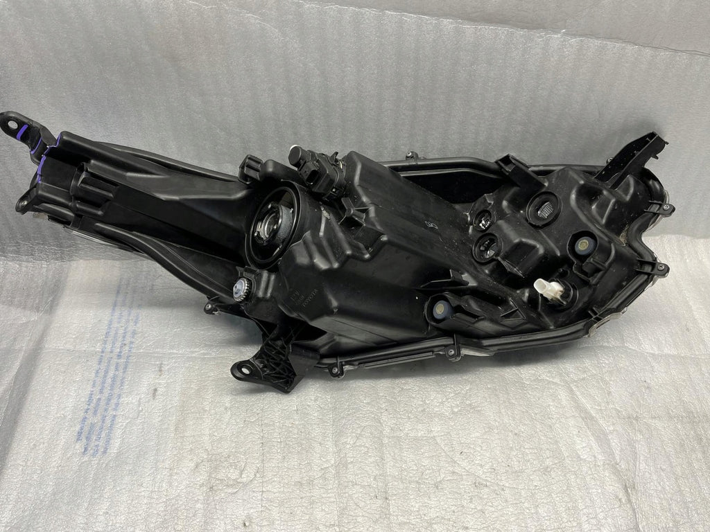 Frontscheinwerfer Toyota Yaris 81130-K0060 Ein Stück (Rechts oder Links)