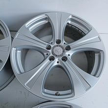 Laden Sie das Bild in den Galerie-Viewer, 4x Alufelge 18 Zoll 8.0" 5x112 38ET Glanz Silber A2534010800 Mercedes-Benz Glc FEL5029031984ew