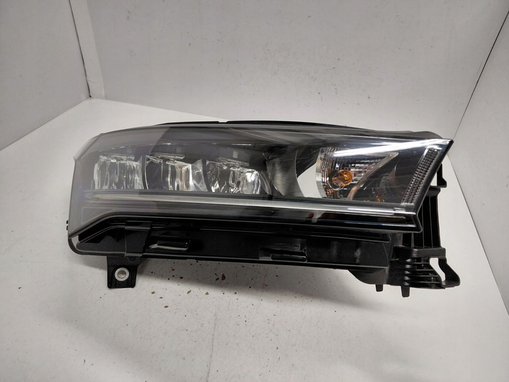 Frontscheinwerfer Skoda Enyaq 5LB941016 LED Rechts Scheinwerfer Headlight SCH5551625916ml