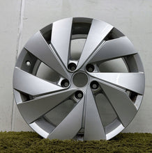 Load image into Gallery viewer, 1x Alufelge 17 Zoll 6.5" 5x112 46ET Silber 5H0601025B VW Golf VIII I Rim Wheel FEL3961093978jx