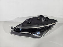 Load image into Gallery viewer, Frontscheinwerfer Seat Leon 5F1941007 Links Scheinwerfer Headlight SCH8286308995ra