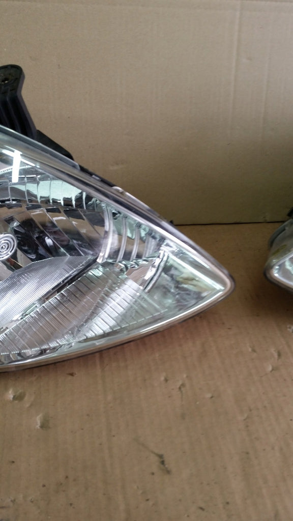 Frontscheinwerfer Hyundai Matrix 92101-10010 Ein Stück (Rechts oder Links)