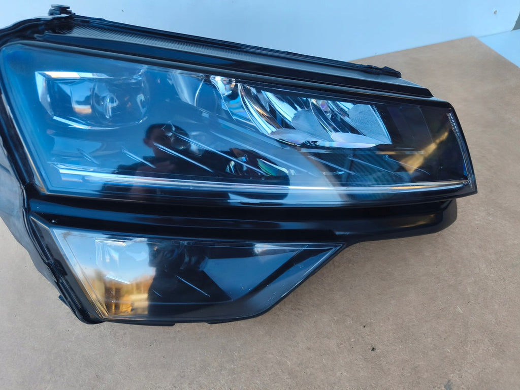 Frontscheinwerfer Skoda Karoq 57B941016F Rechts Scheinwerfer Headlight SCH3371204808wl