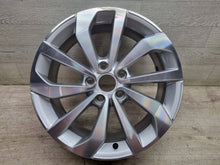 Laden Sie das Bild in den Galerie-Viewer, 1x Alufelge 17 Zoll 5x112 2GA601025AC VW T-Roc Rim Wheel FEL3115036017nr
