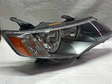 Laden Sie das Bild in den Galerie-Viewer, Frontscheinwerfer Mitsubishi Outlander II P5584R Xenon Rechts Headlight