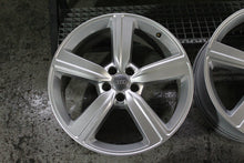 Laden Sie das Bild in den Galerie-Viewer, 4x Alufelge 20 Zoll 9.0" 5x112 38ET Glanz Silber 4KE601025 Audi E-Tron Rim Wheel FEL3056022696tr
