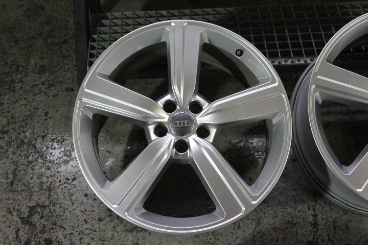 4x Alufelge 20 Zoll 9.0" 5x112 38ET 4KE601025S Audi E-Tron Rim Wheel FEL3056022696tr