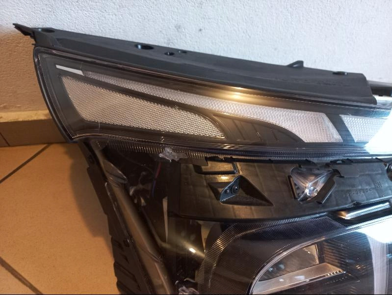 Frontscheinwerfer Hyundai Santa Fe 92102S1500 LED Rechts Scheinwerfer Headlight