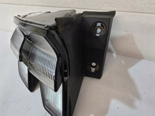 Laden Sie das Bild in den Galerie-Viewer, Frontscheinwerfer Ford LJ8B-13405AG Links Scheinwerfer Headlight SCH1961149675hl
