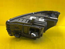 Laden Sie das Bild in den Galerie-Viewer, Frontscheinwerfer Mercedes-Benz W206 A2069064003 LED Rechts Headlight SCH4441275913gm