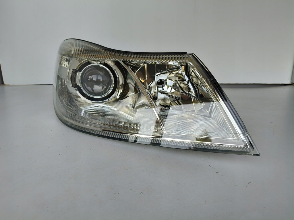 Frontscheinwerfer Skoda Octavia II 1ZL24705232 Xenon Rechts Headlight SCH7164833666dh